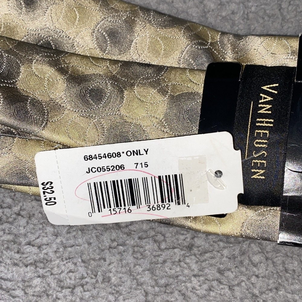 Van Heusen Mens Neck Tie Brown Circle Pattern  Silk New With Tags - Picture 3 of 4